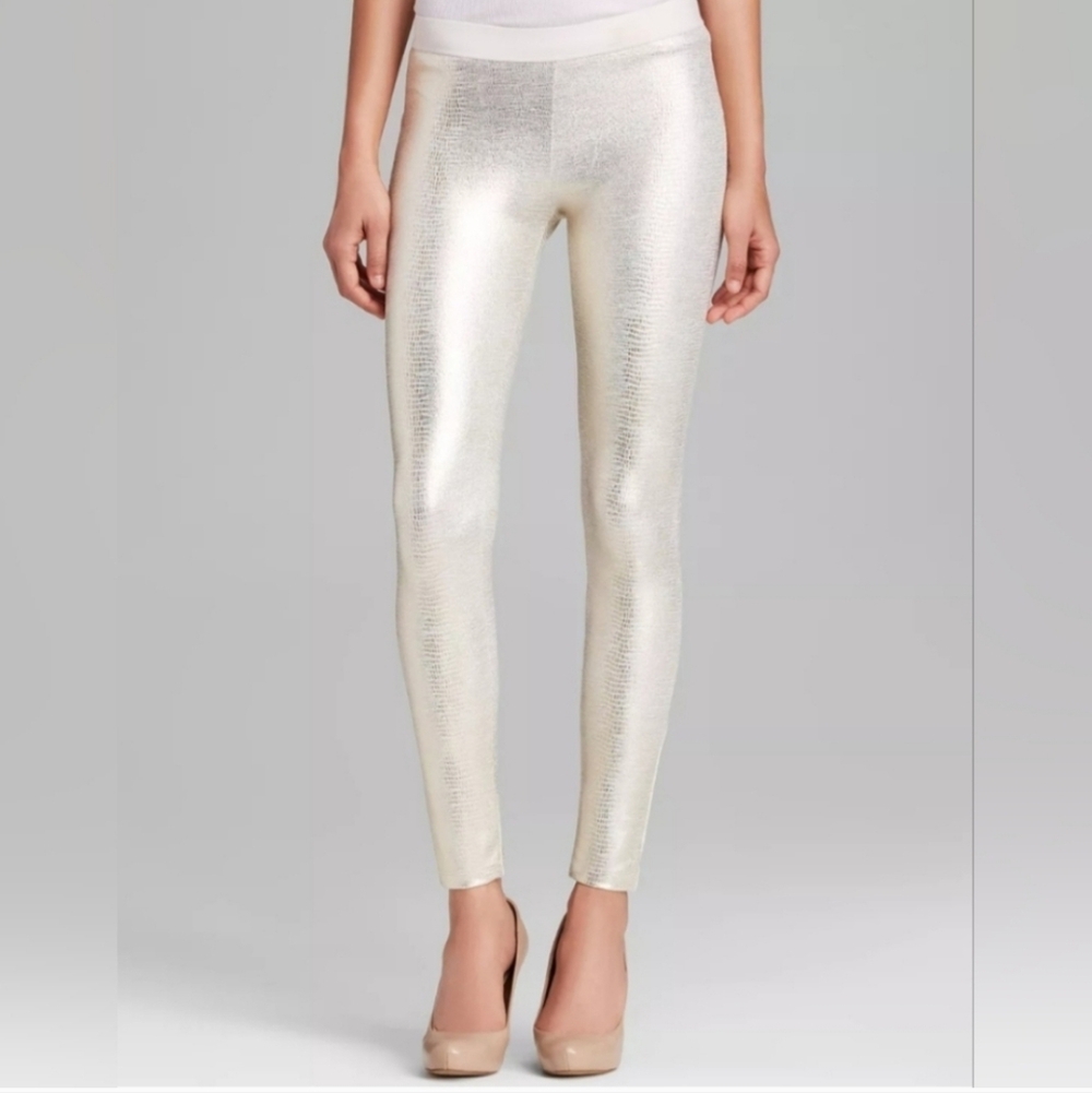 David Lerner New York Cream Metallic Gold Reptile Print Ankle Crop Pants Legging